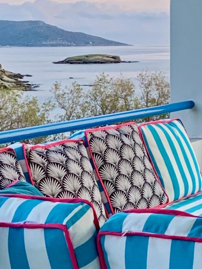 Beach House Set In A Beautiful Bay Kárystos Eksteriør bilde